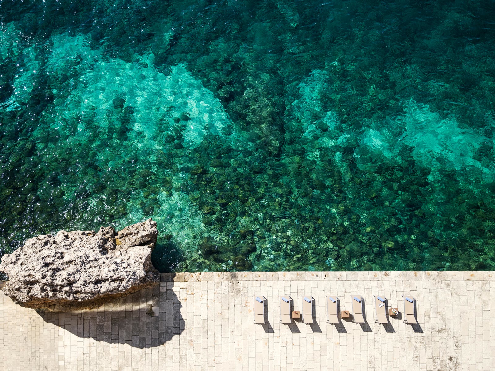The pool and bathing terrace at the Hotel Excelsior Dubrovnik