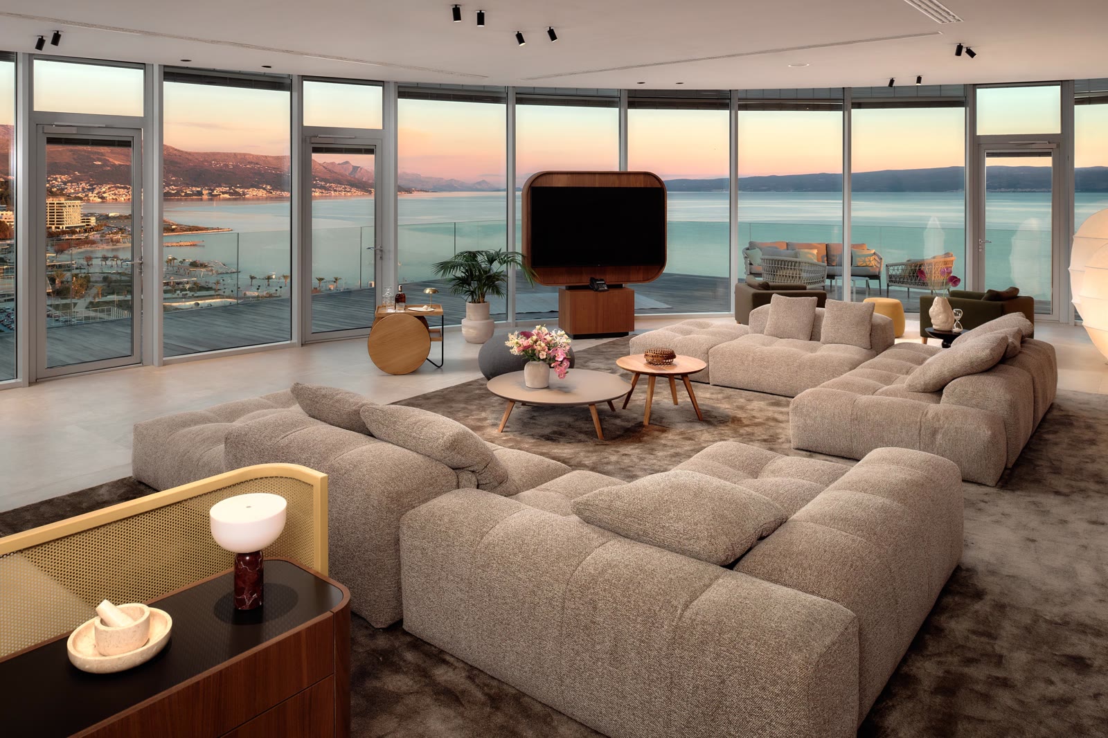 The Radisson Blu Resort & Spa on the Split waterfront