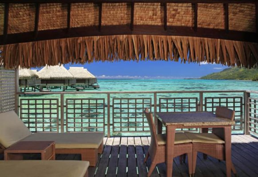 Hilton Moorea lagoon
