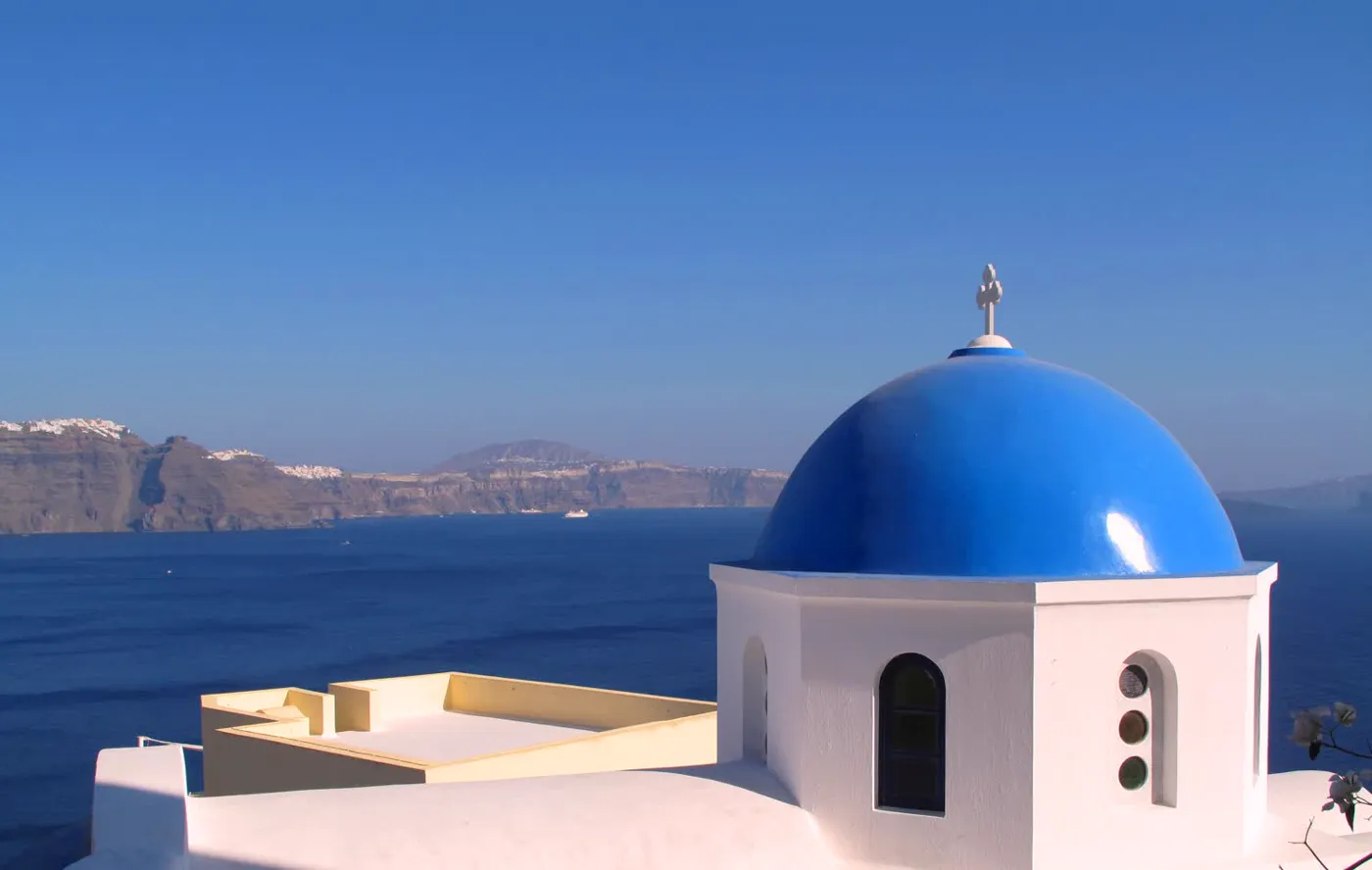 Whitewashed Oia above the Santorini caldera