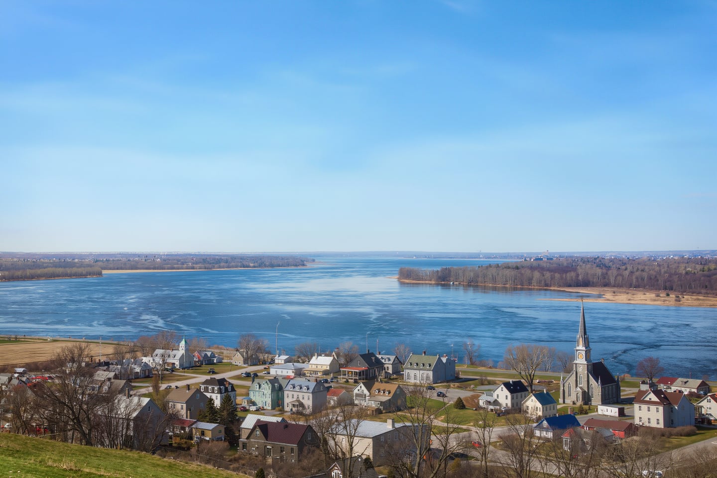 Saint Lawrence River Cruising