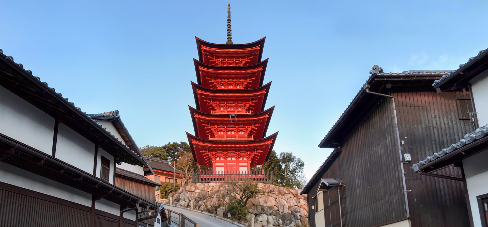 Japanese ancestral traditions and legendary shrines