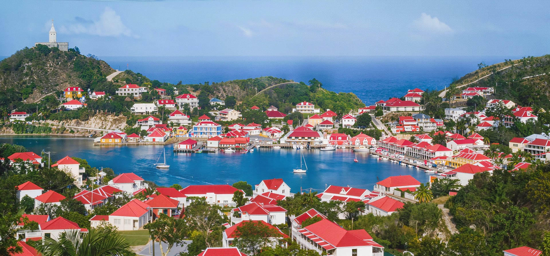 Sint Maarten Roundtrip: Caribbean Horizons & Volcanic Shores