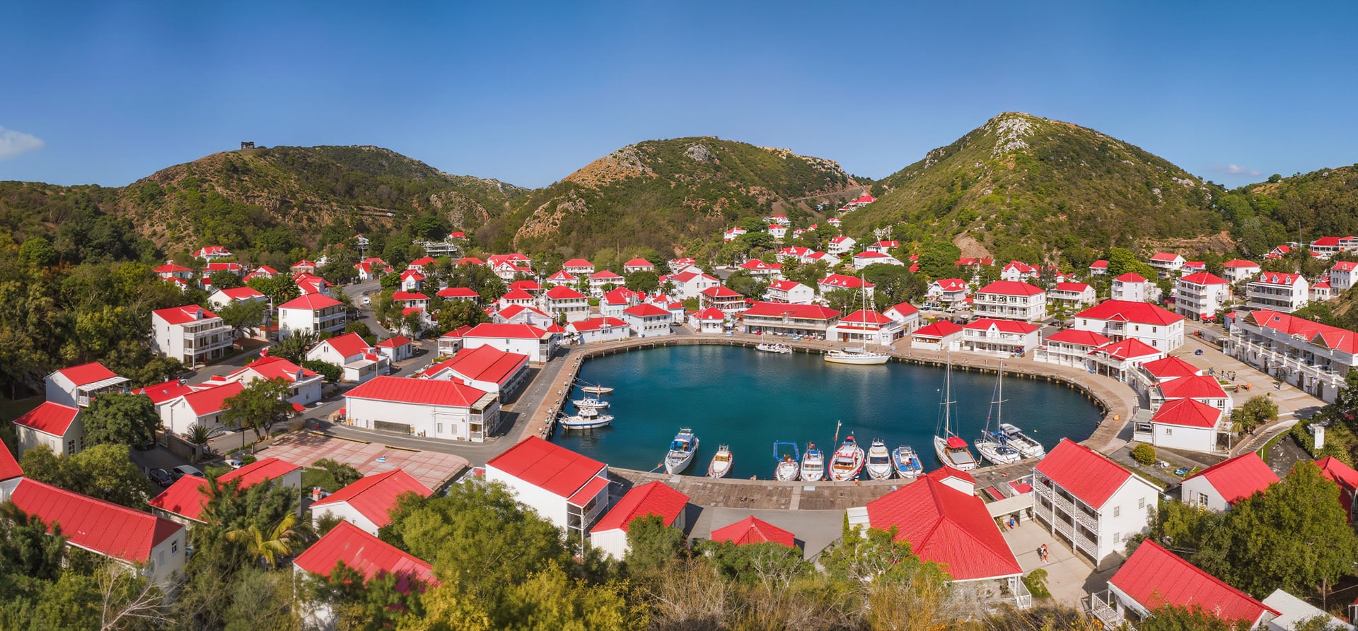 Round trip Charlotte Amalie