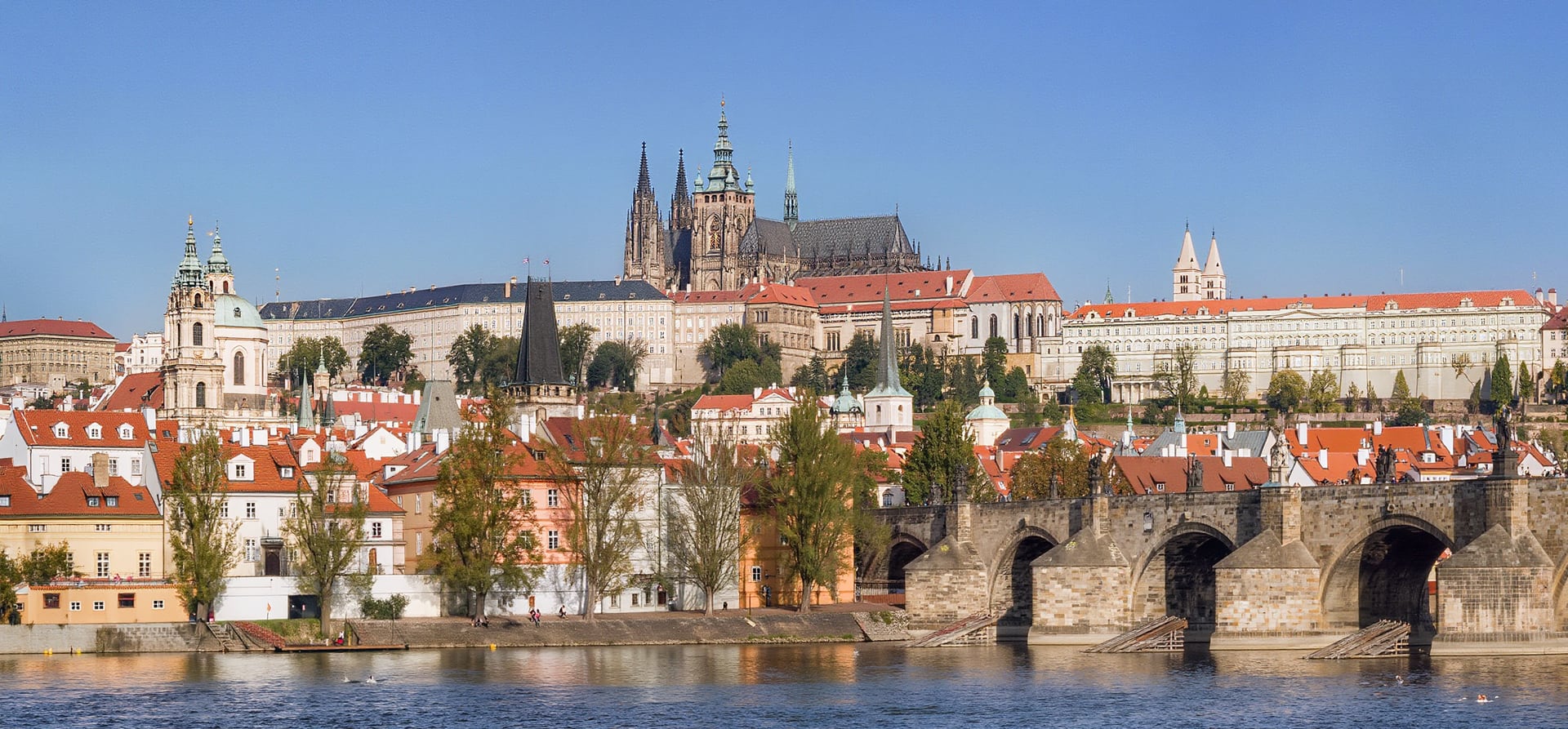 Danube Christmas Markets with Prague