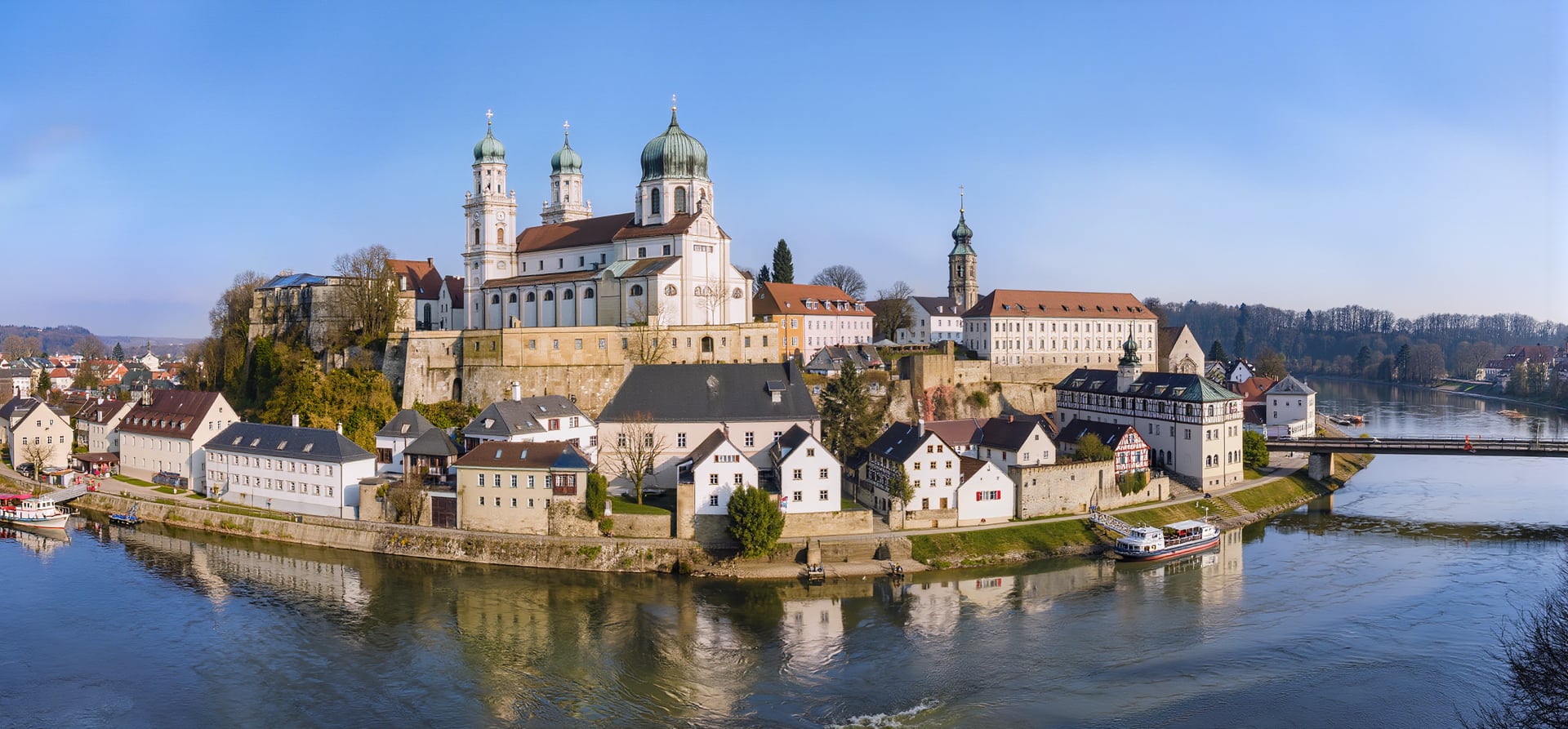Vineyards & Palaces Along The Danube (2026)