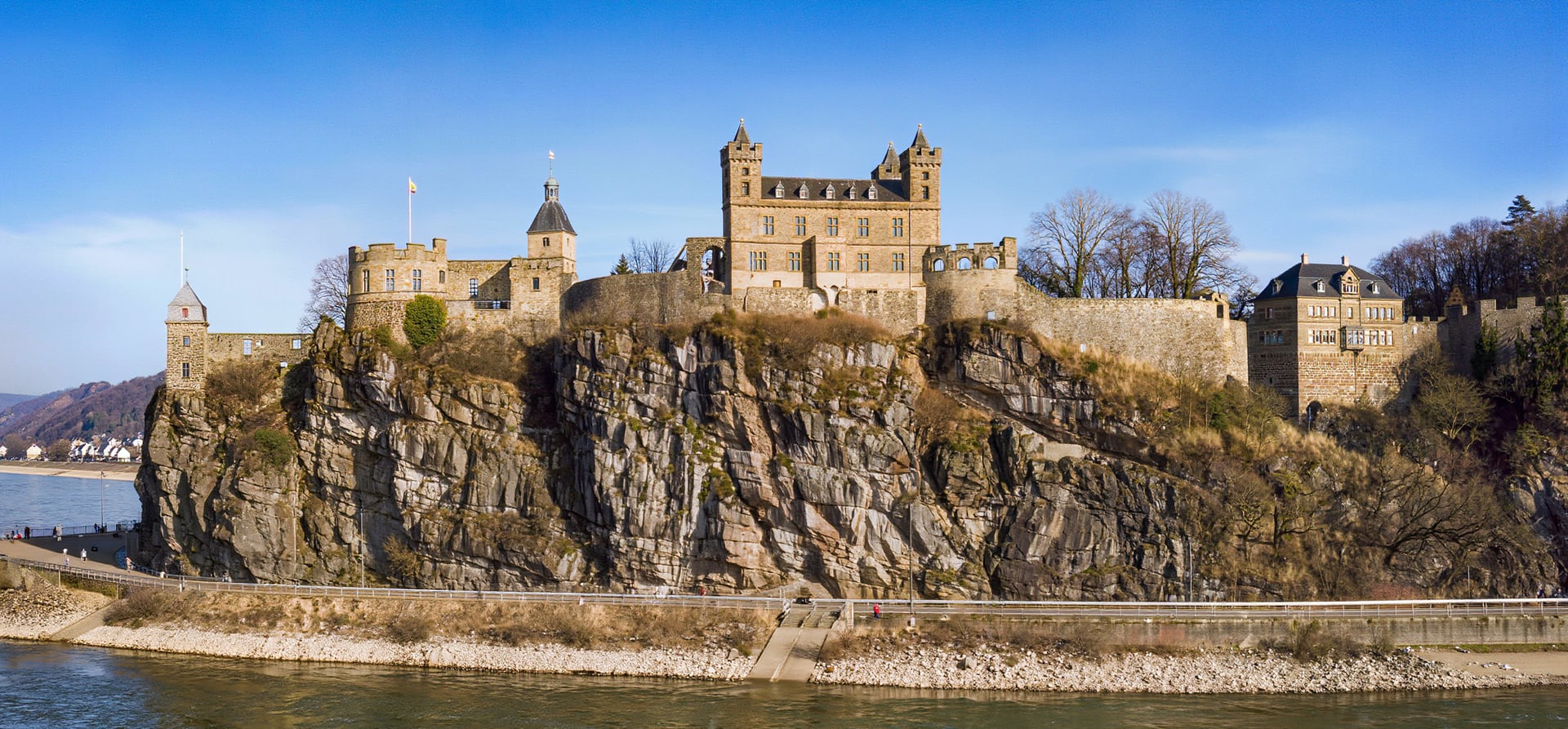 Castles, Vineyards & Villages