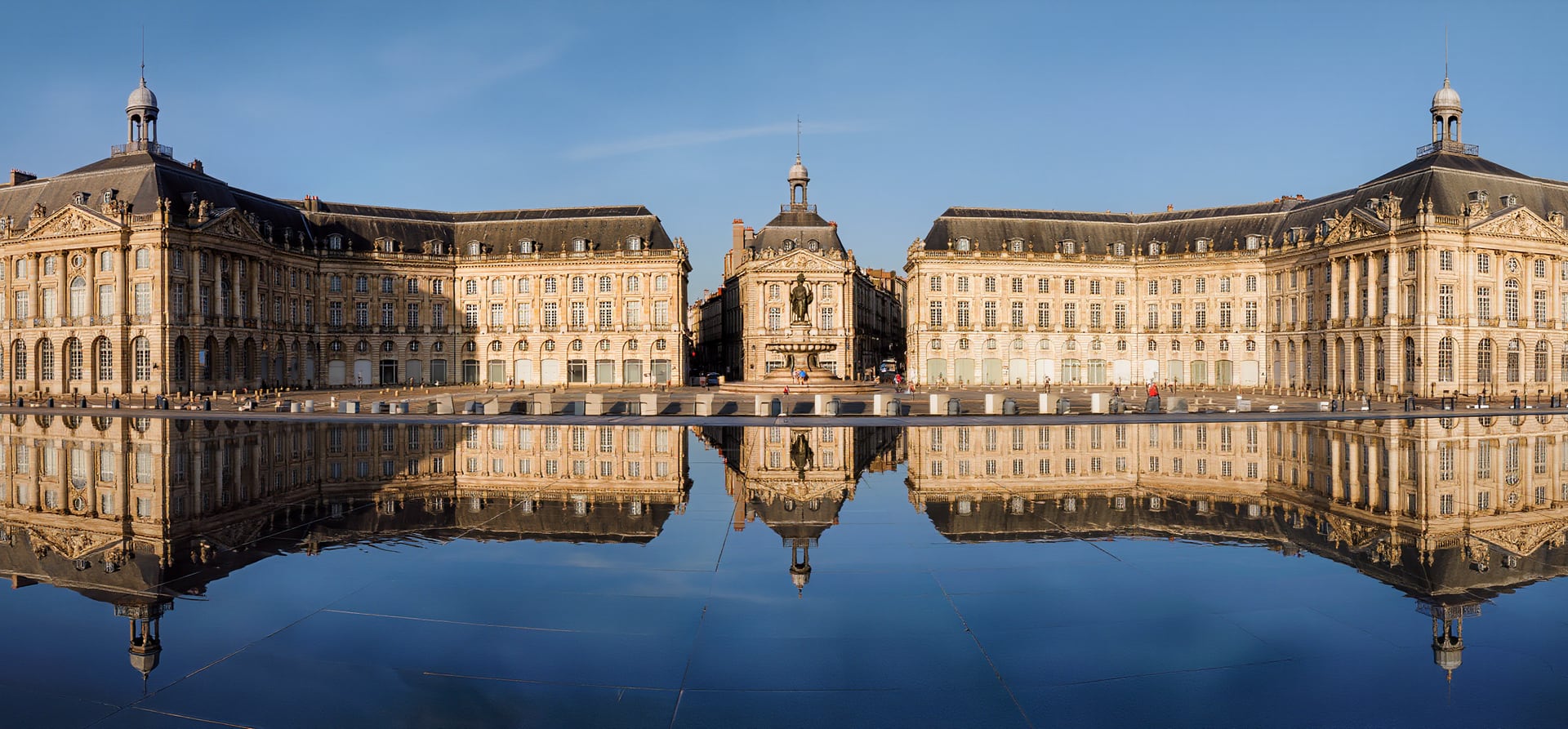 Chateaux, Rivers & Wine