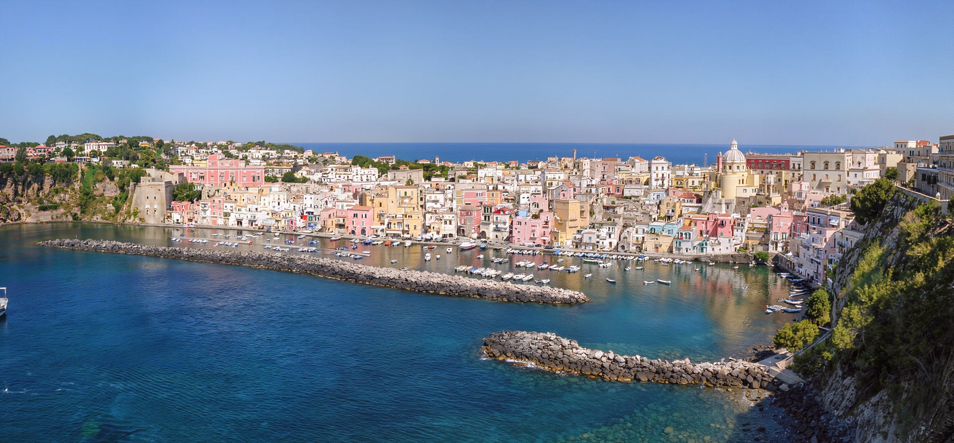 GRAND MEDITERRANEAN FEATURING PONZA & SAINT-RAPHAËL