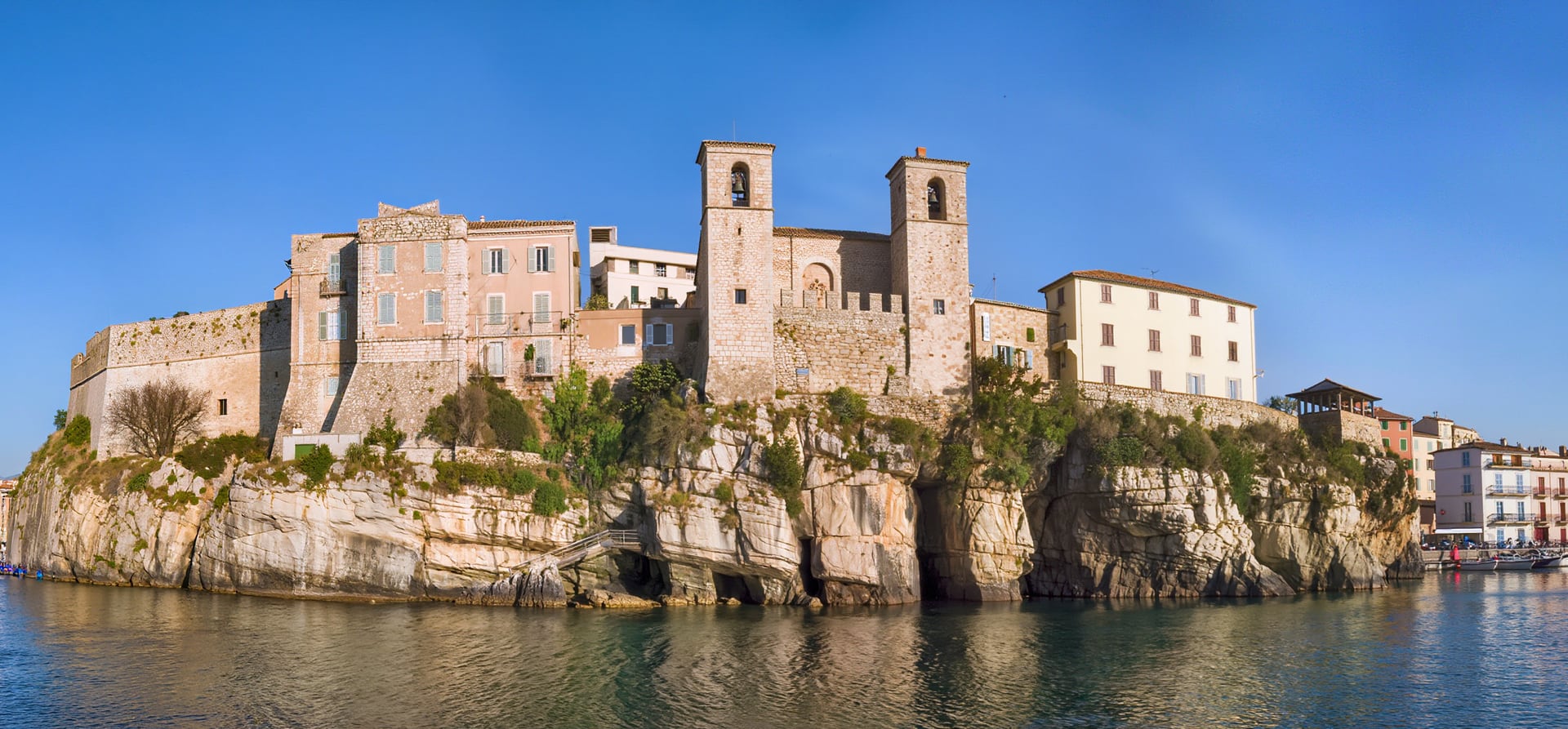 16-Day France, Italy, Tunisia, Monaco & Spain