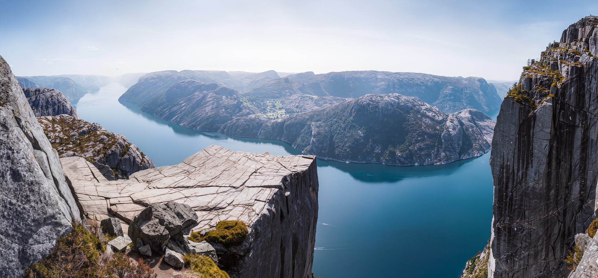 A Journey Through Striking Shorelines & Fjordland Wonders