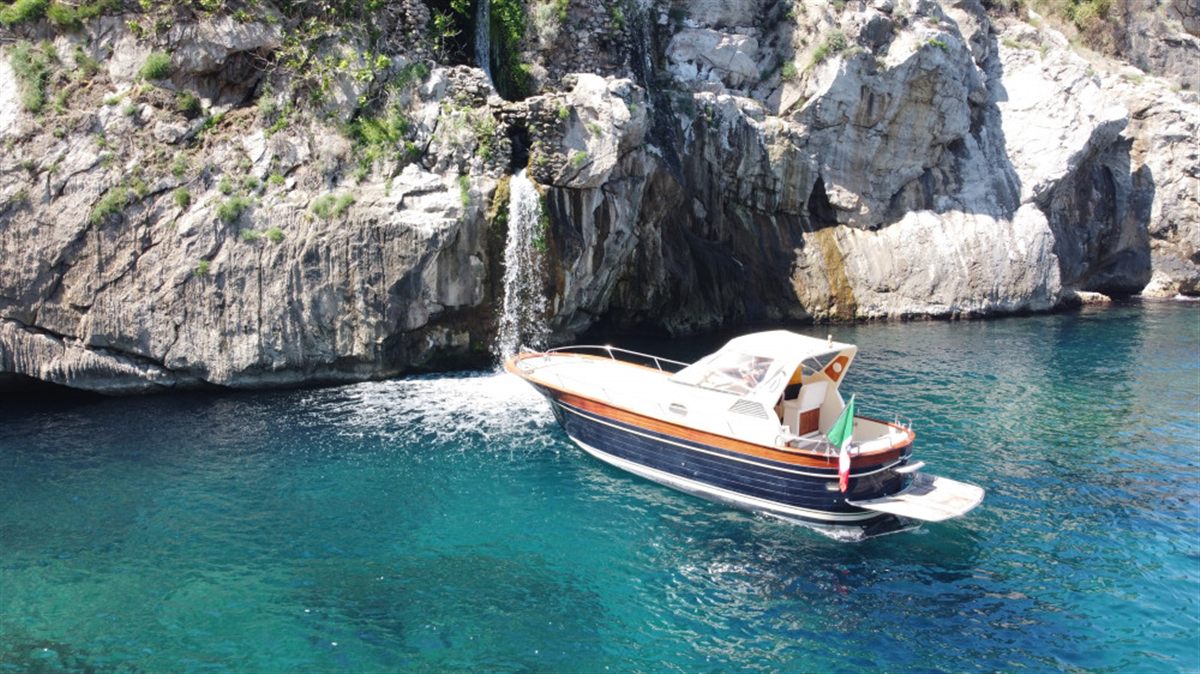 The gozzo at a coastal cove