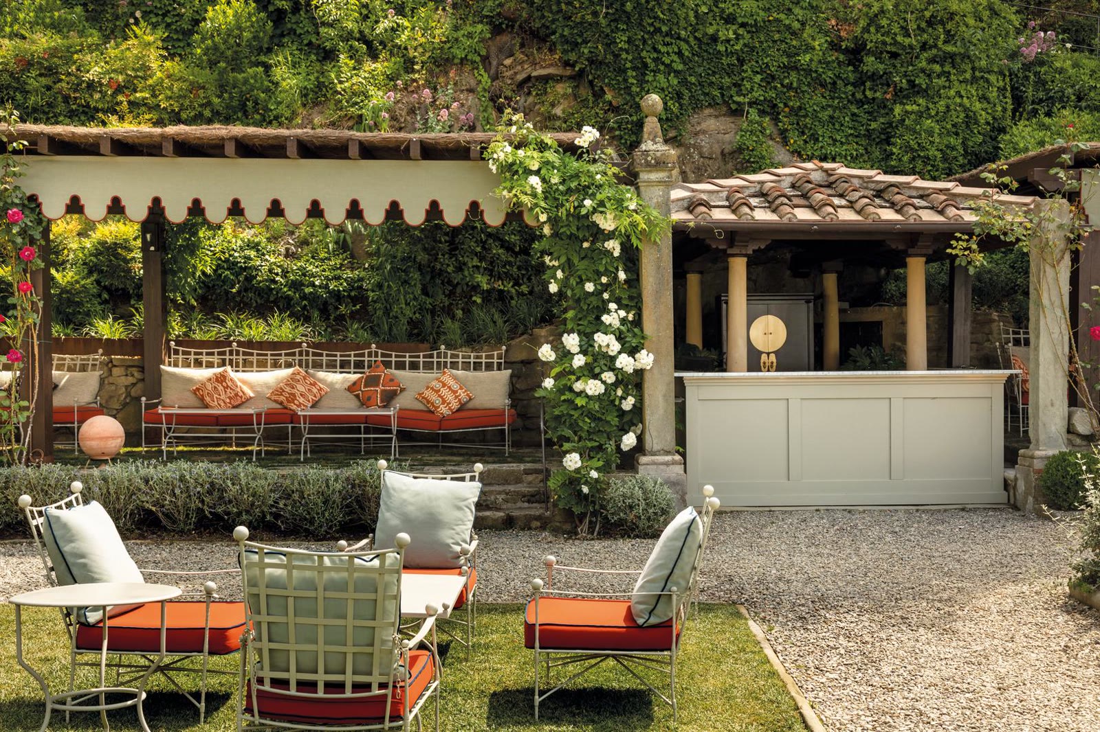 Villa San Michele guest room