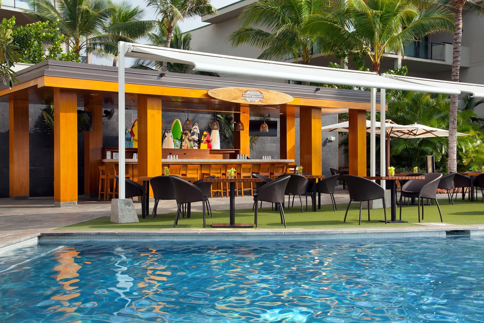 The beach bar at Andaz Maui