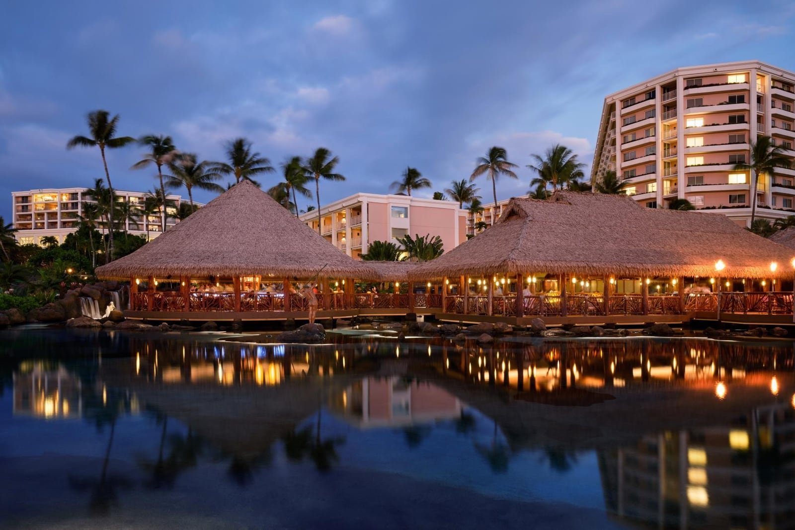 The Humuhumu floating restaurant at Grand Wailea