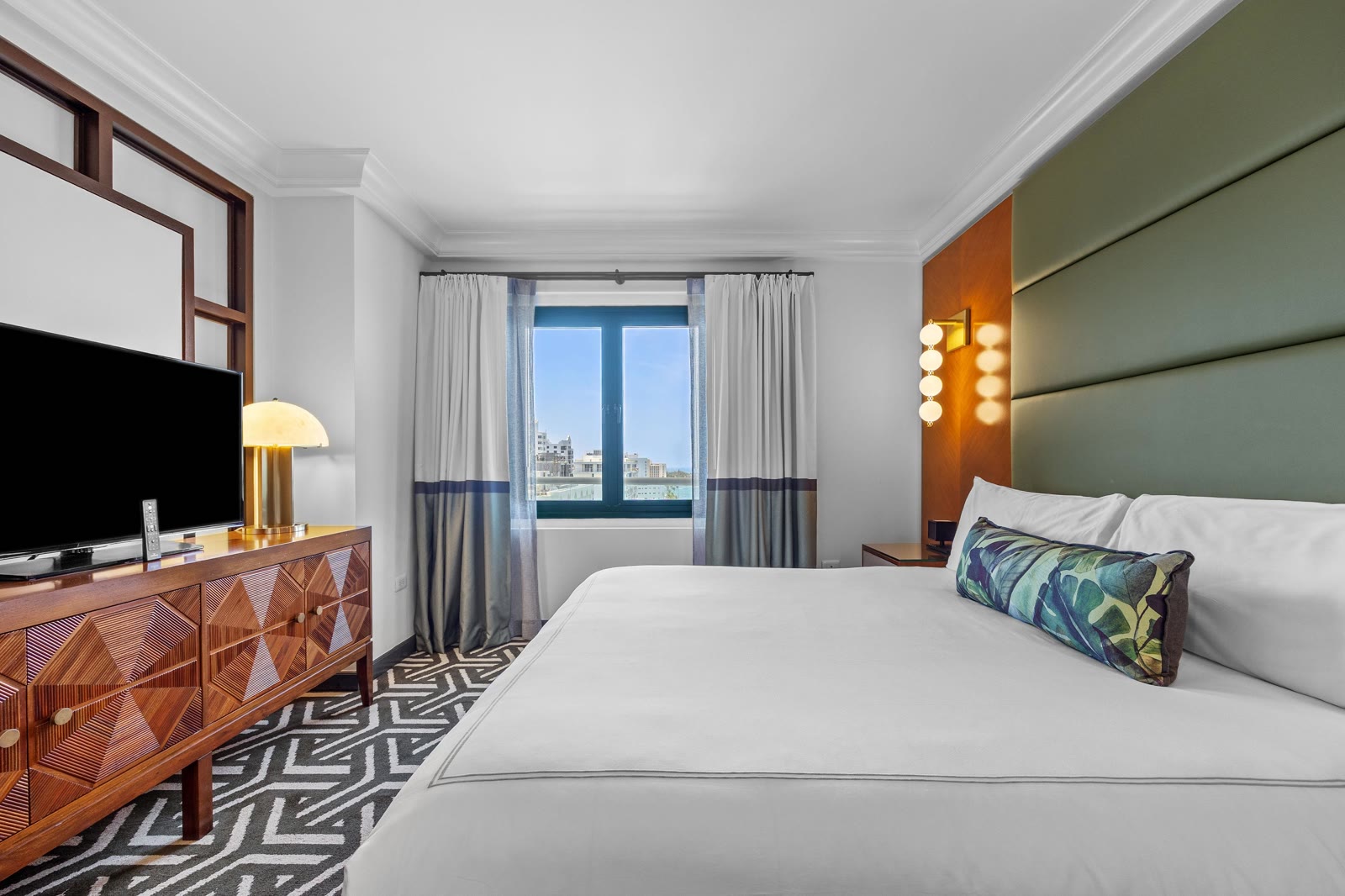 Biltmore Ocean-View Suite bedroom